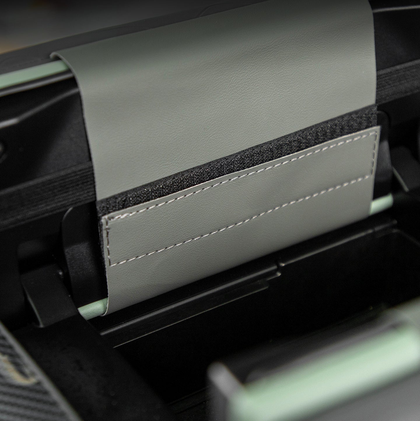 BAIC BJ40E Center Console Armrest Height Pad & Storage Bag – Interior Upgrade