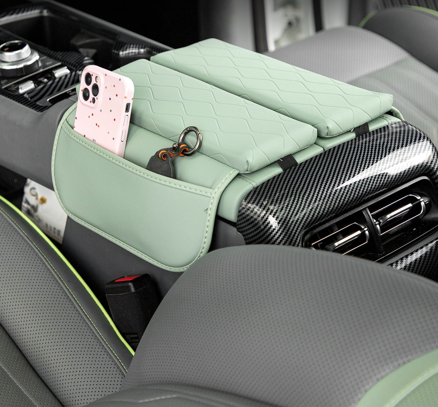 BAIC BJ40E Center Console Armrest Height Pad & Storage Bag – Interior Upgrade
