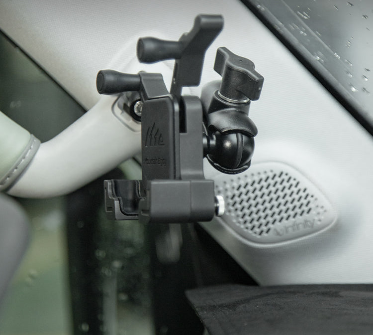 BJ40E A-Pillar Phone Holder – Driver’s Seat Car Mount for Navigation
