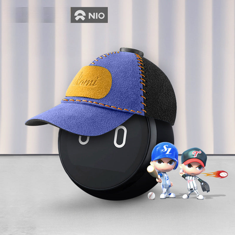 NIO Nomi Robot Hat for ES6 / ET5 / ET7 - EVVYO