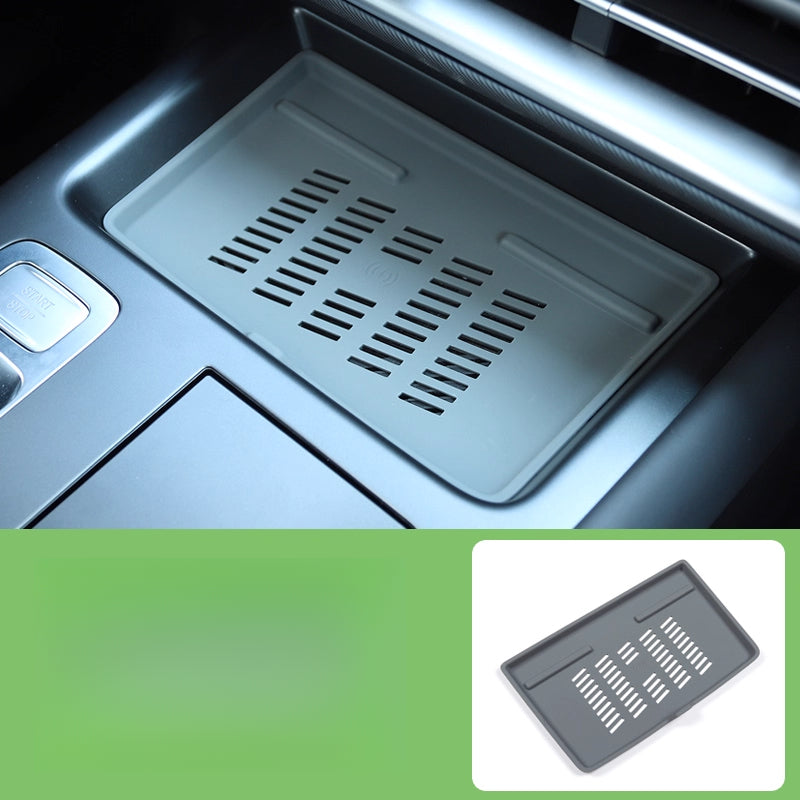 BAIC BJ30 Wireless Charging Pad & Center Console Protector